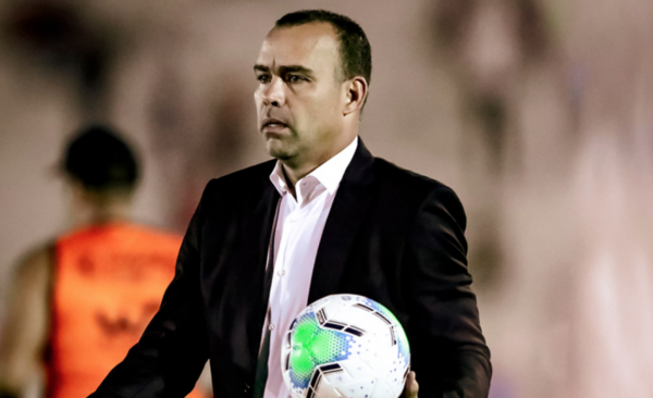 HOY / Dos eliminaciones le cuestan el despido del Atlético Mineiro