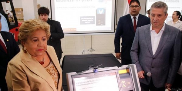 Las primeras máquinas de votación llegaron a nuestro país