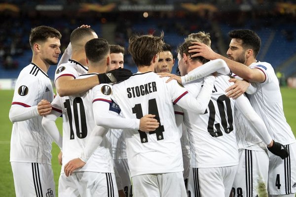 Basilea de Riveros y Alderete avanza a octavos de la Europa League