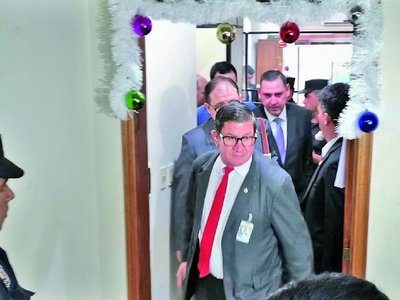 Jueza suspende preliminar para Zacarías Irún y 9 coprocesados