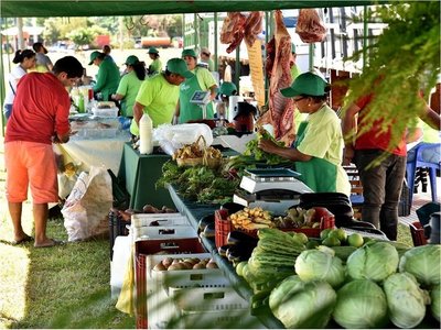Con buenos precios, feria granjera retoma actividades en la Costanera