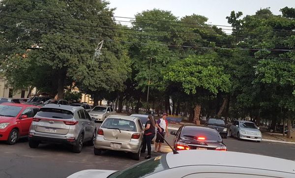 Controles, para la foto: cuidacoches vuelven a zona de la Catedral - Nacionales - ABC Color