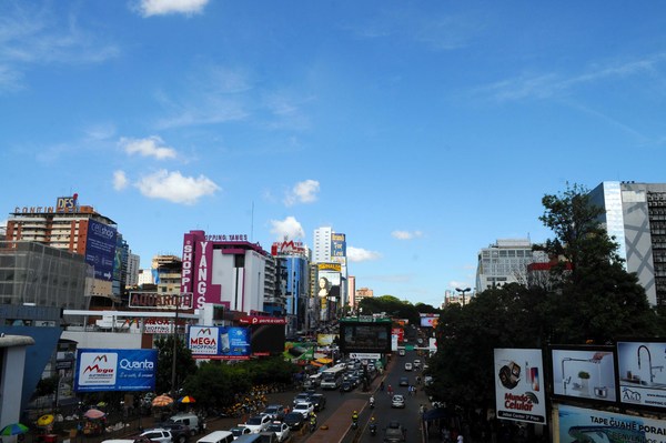 Sigue crisis comercial en Ciudad del Este - Noticde.com