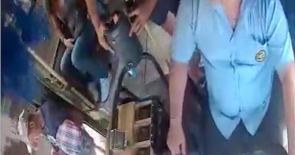 Con presunta complicidad de chofer, menor fue asaltado en un bus