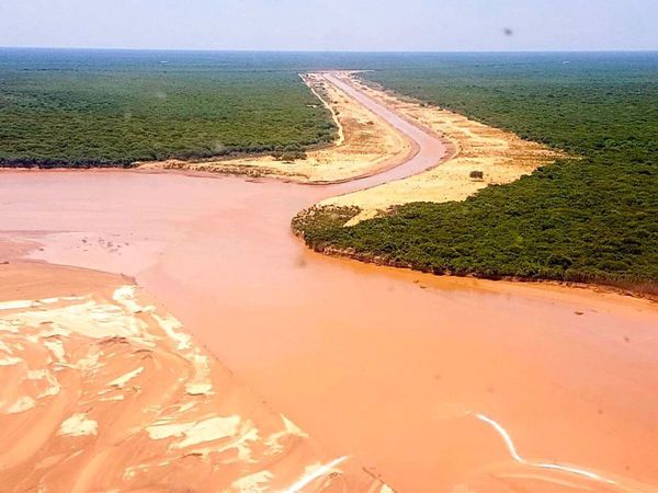 Pilcomayo: Verifican funcionamiento del canal y muro de Pozo Hondo