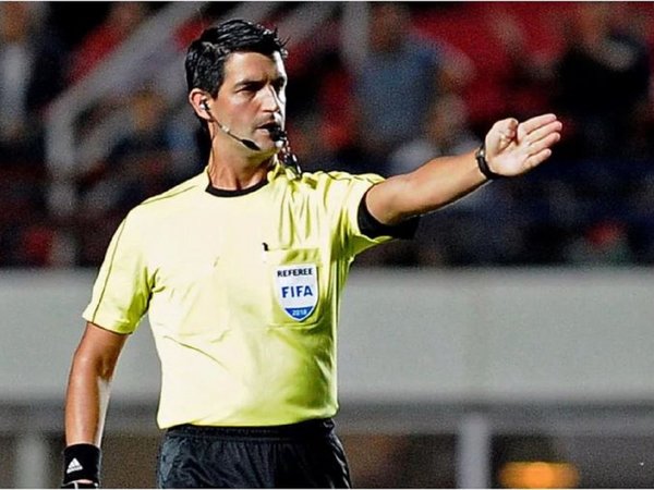 Árbitros para los juegos coperos de Olimpia, Libertad y Guaraní