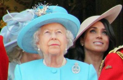 Meghan Markle molesta con la reina Isabel II por los obstáculos para salir de la realeza - SNT
