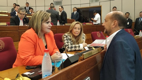 Senador no ve avances en la búsqueda de la "unidad colorada"