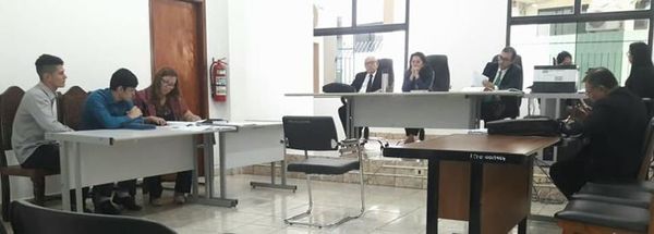 Condenan a dos hermanos a 22 y 25 años por matar a un joven en asalto - ABC en el Este - ABC Color