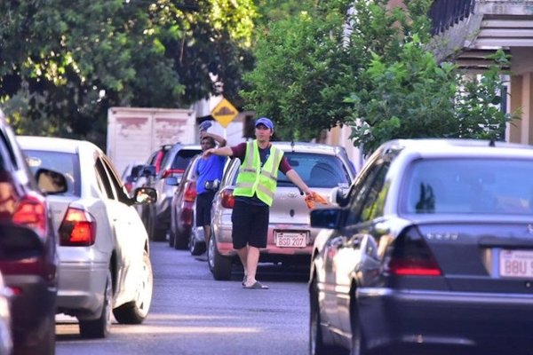 Ratifican medida cautelar que prohíbe el cierre de calles por cuidacoches | Noticias Paraguay