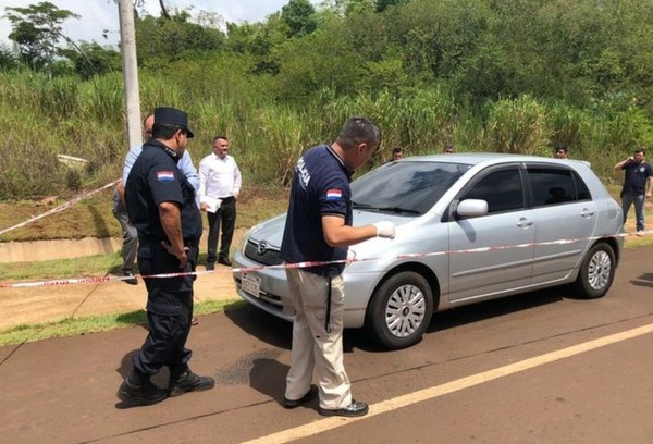 Encuentran muertas a dos mujeres dentro de un vehículo - Digital Misiones