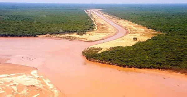 Vichean canales del Pilcomayo