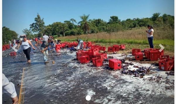 Camión cervecero casi volcó sobre ruta PY01 - Digital Misiones