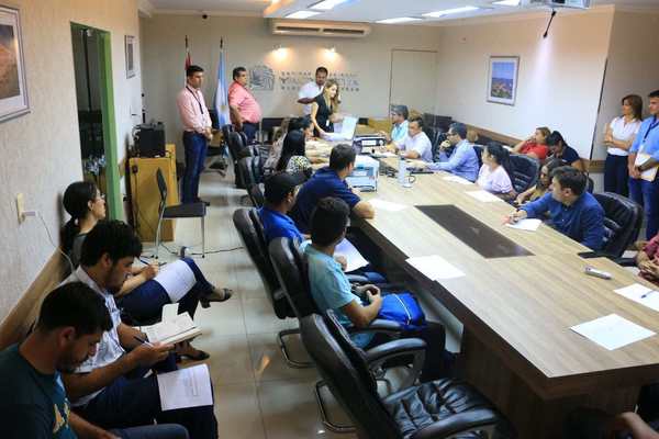 Yacyretá abrió sobres de ofertas para construcción de viviendas en Encarnación - Digital Misiones