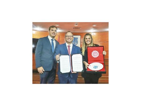 Camilo Pérez, ciudadano ilustre