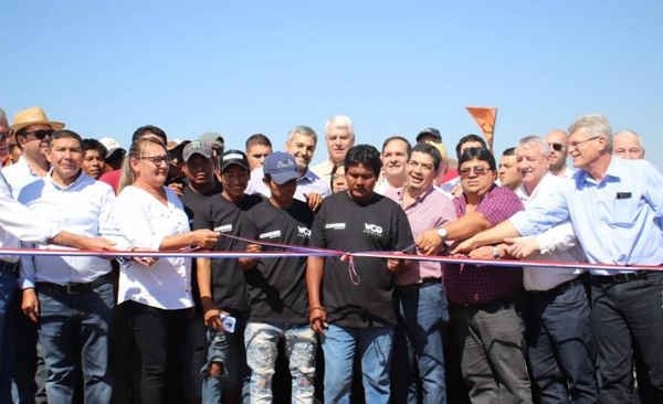 HOY / Inauguran el Corredor Bioceánico a un año de su inicio