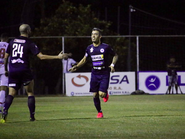 El “12” goza con su primera victoria en el Apertura