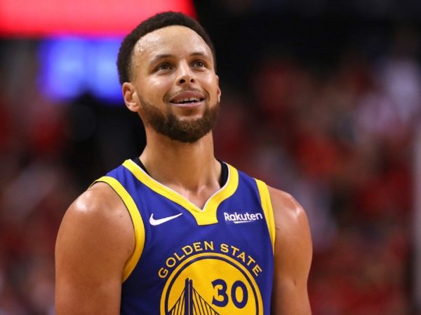 Los Warriors esperan la vuelta de Curry este jueves