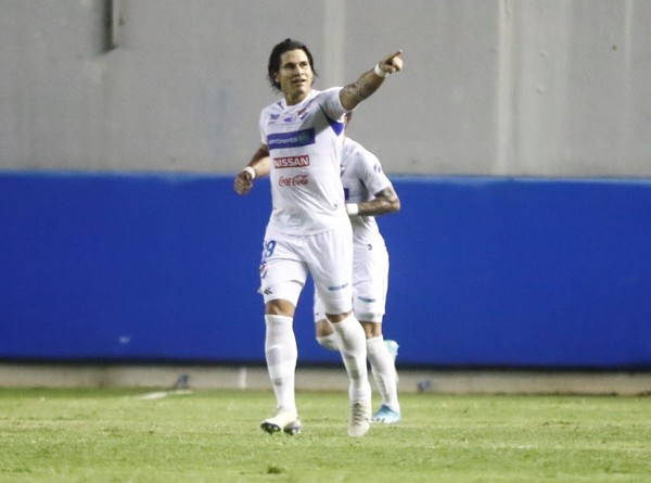 Nacional evita que Olimpia trepe a la punta