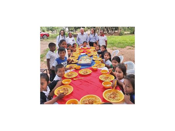 Alumnos de General Resquín ya tienen almuerzo escolar