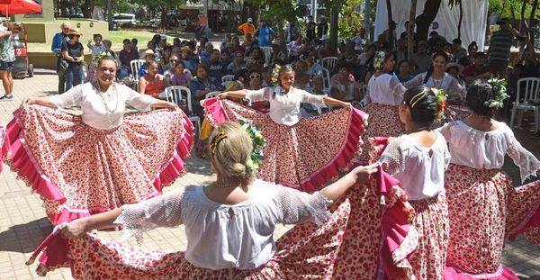 Una fiesta  con sabor a tereré - Artes y Espectáculos - ABC Color