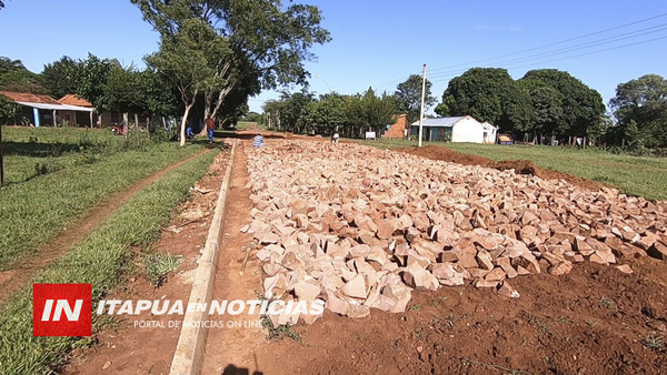 CONSTRUCCIÓN DE EMPEDRADOS CONECTAN VARIOS BARRIOS EN SAN COSME