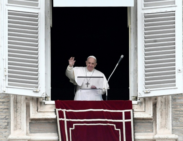 El papa no participará de unos ejercicios espirituales a causa de un resfriado