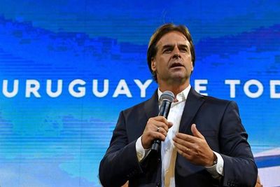 Lacalle Pou asume como presidente de Uruguay - Mundo - ABC Color