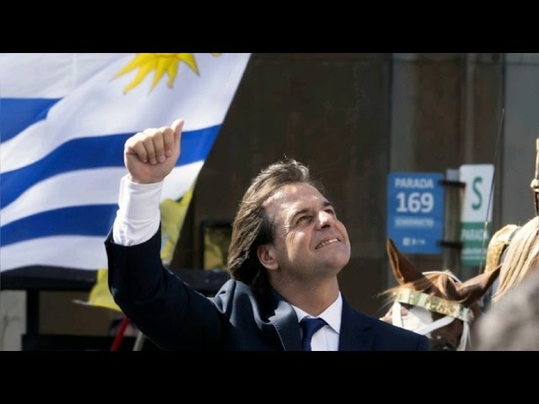 LUIS LACALLE POU ASUME COMO NUEVO PRESIDENTE DE URUGUAY