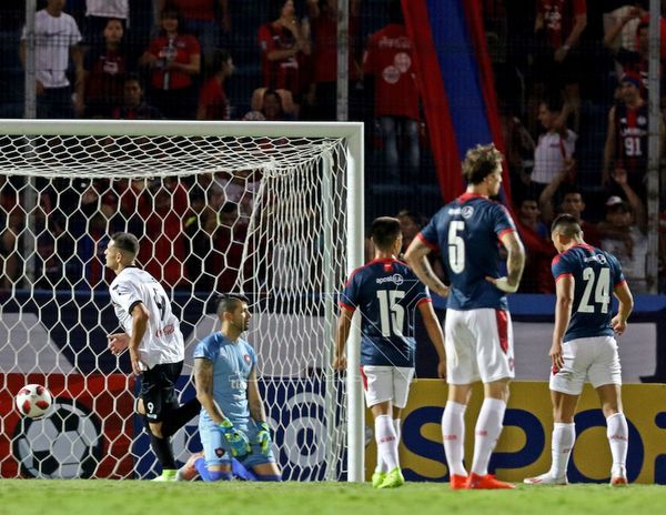 Cerro no levanta cabeza, está preso de la mediocridad