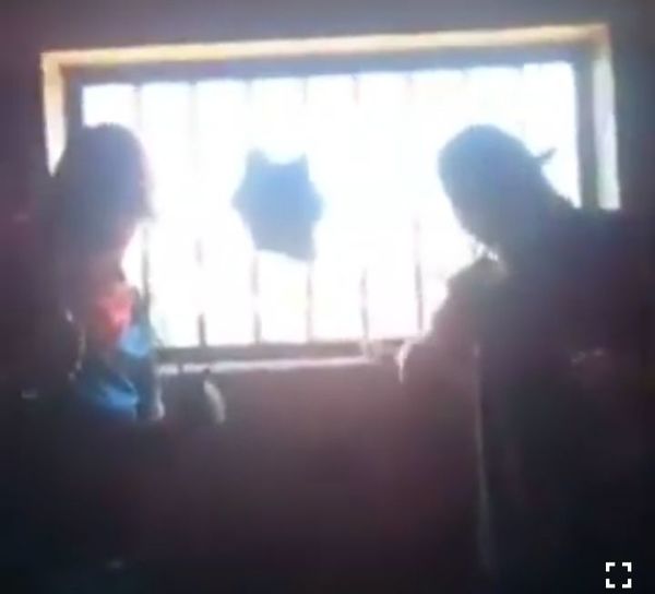 Video: Reclusos preparan bienvenida para autor confeso del asesinato de la niña