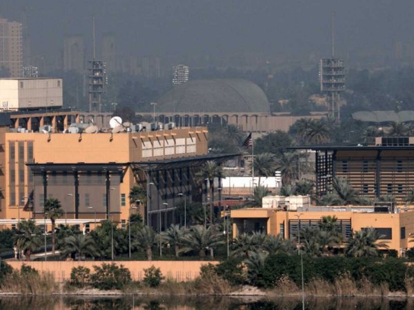 Impactan 2 cohetes cerca de la Embajada de EEUU en Bagdad