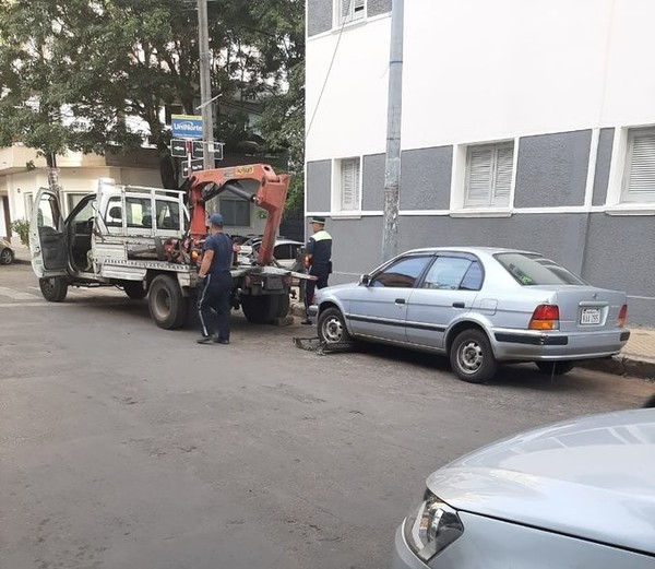 Gran operativo contra cuidacoches y limpiavidrios