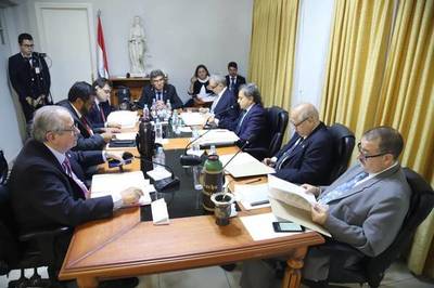Hoy se elegirá la terna para ministro de la Corte, en reemplazo de Miryam Peña - ADN Paraguayo