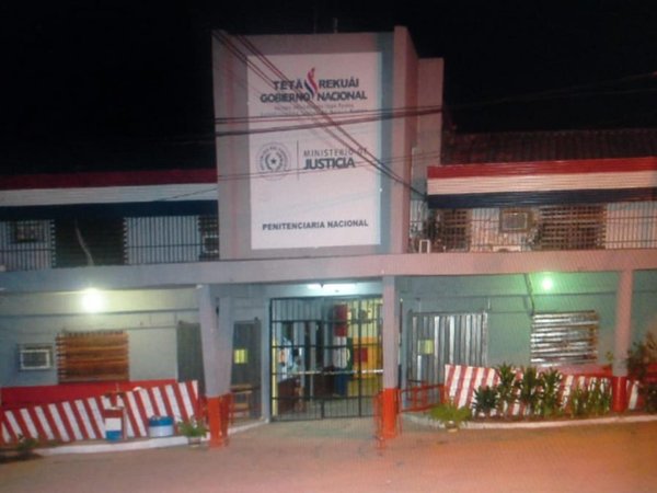 Visitó a su novio en la privada de Tacumbú y le clavó en el pecho
