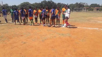 Futbol femenino une a comunidades indígenas