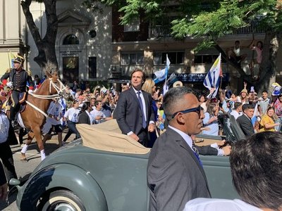 Lacalle Pou investido nuevo presidente de la República Oriental del Uruguay - .::RADIO NACIONAL::.