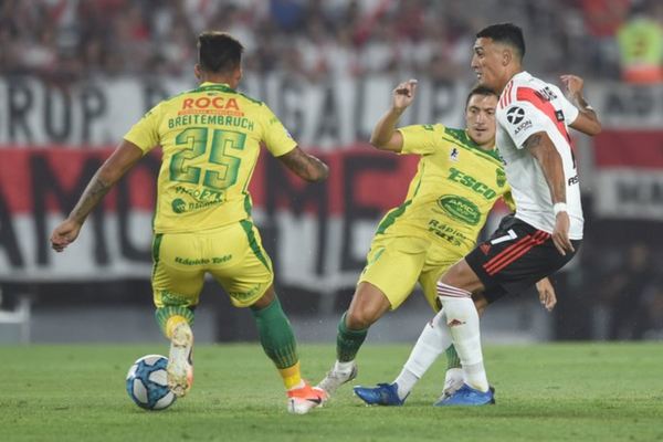 Superliga Argentina: River y Boca separados por 1 punto a falta de una fecha - .::RADIO NACIONAL::.