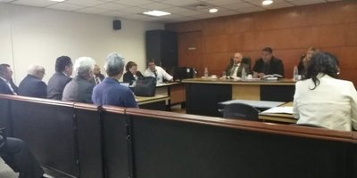 Inicia juicio contra Camilo Soares