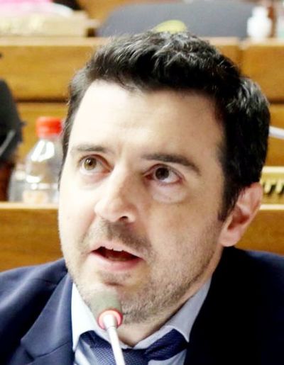 Diputado Sebastián García planteará oficializar horario de verano  - A La Gran 7-30 - ABC Color