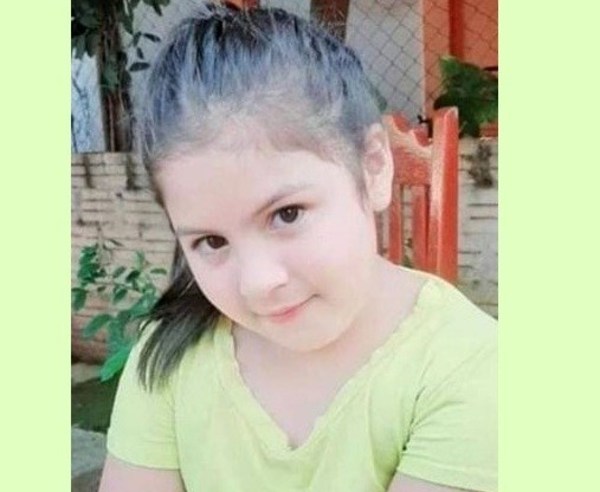 Niña raptada murió ahorcada con cable de celular y luego su cuerpo fue quemado, según autopsia - ADN Paraguayo