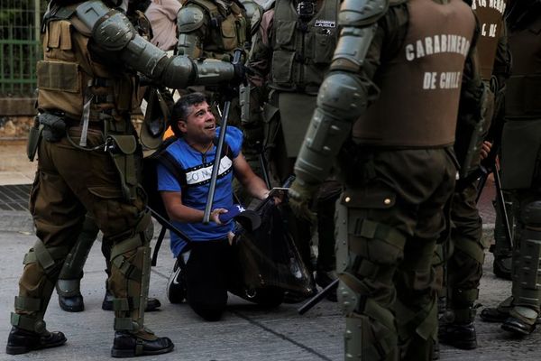 Chile contiene el aire ante un mes de marzo “caliente” y lleno de protestas - Mundo - ABC Color