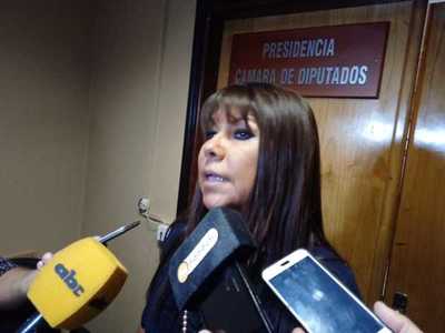 Celeste señala que Cuevas y otros diputados deben ser expulsados de la Cámara Baja » Ñanduti