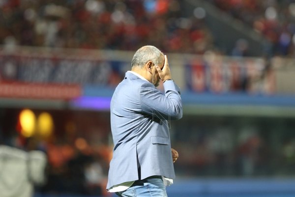 'Chiqui' Arce, sincero sobre el mal juego y la derrota de Cerro