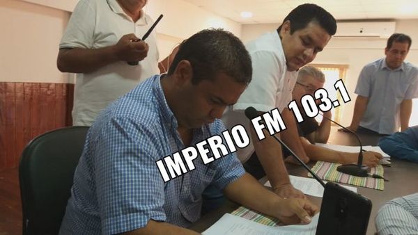 INSOLITO: Dos presidentes y dos Juntas Municipales