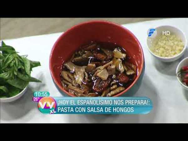 Pasta con salsa de hongos y mini pasteles de chocolate | Recetas en Vive la Vida XL