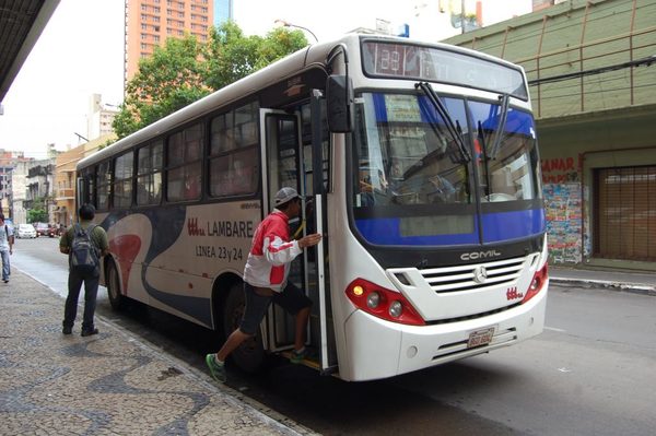 Plantean habilitar carril único para buses a fin de acelerar el tránsito