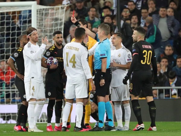 Sergio Ramos insta al club a recurrir su tarjeta roja ante el City