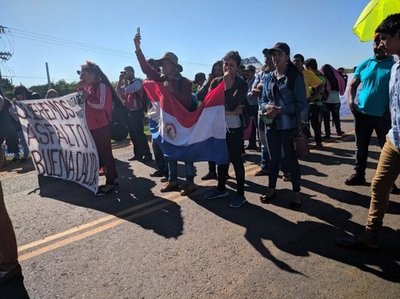 ¡Asfalto ya! Exigen realización de obras al MOPC en Caazapá | Noticias Paraguay