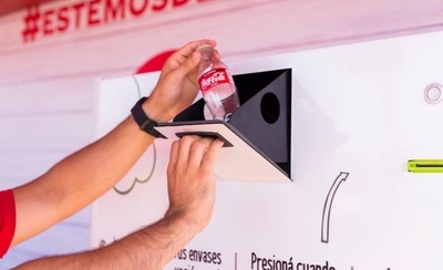 HOY / Coca-Cola Paraguay incentivó el reciclaje en las playas de Encarnación